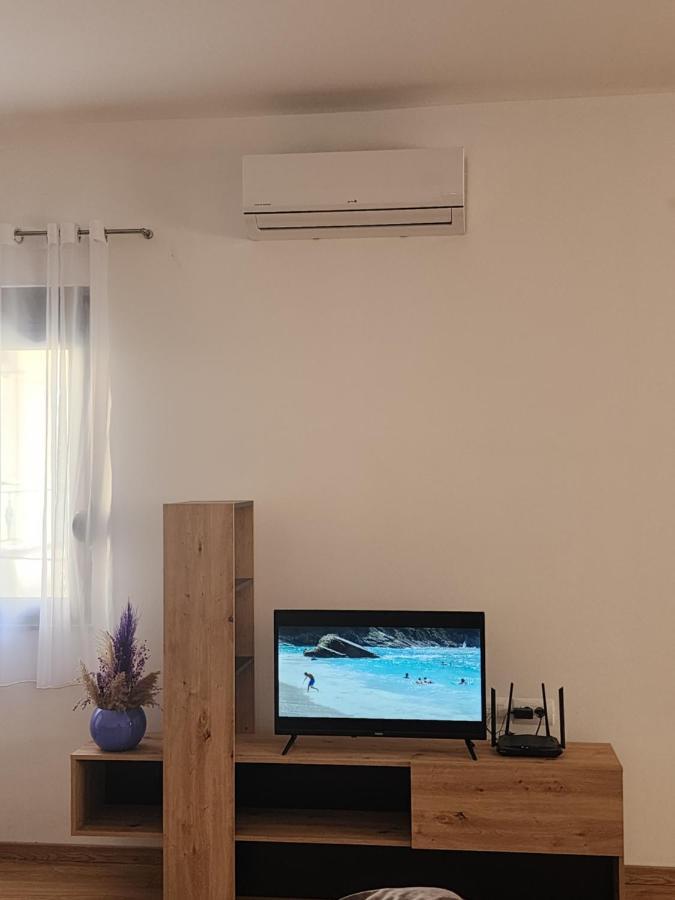 Brana Apartments Sarandë Buitenkant foto