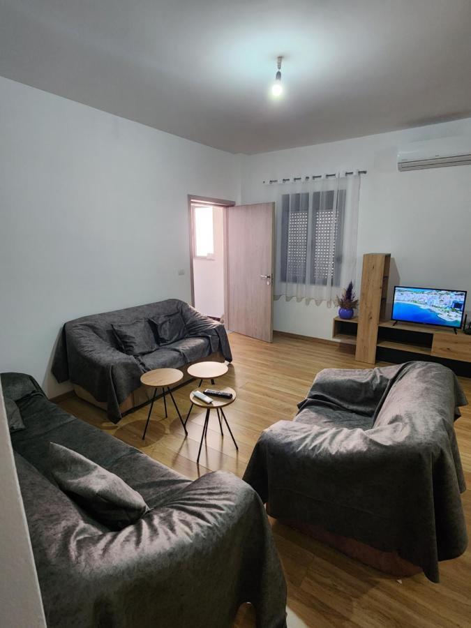 Brana Apartments Sarandë Buitenkant foto