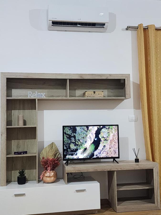 Brana Apartments Sarandë Buitenkant foto